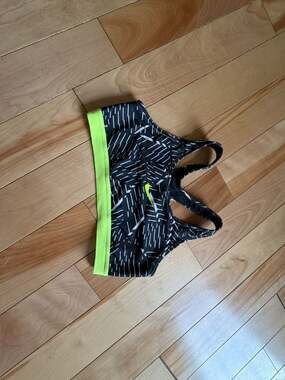 L Nike Pro Classic Bash Dri-FIT Sports Bra Black Volt White